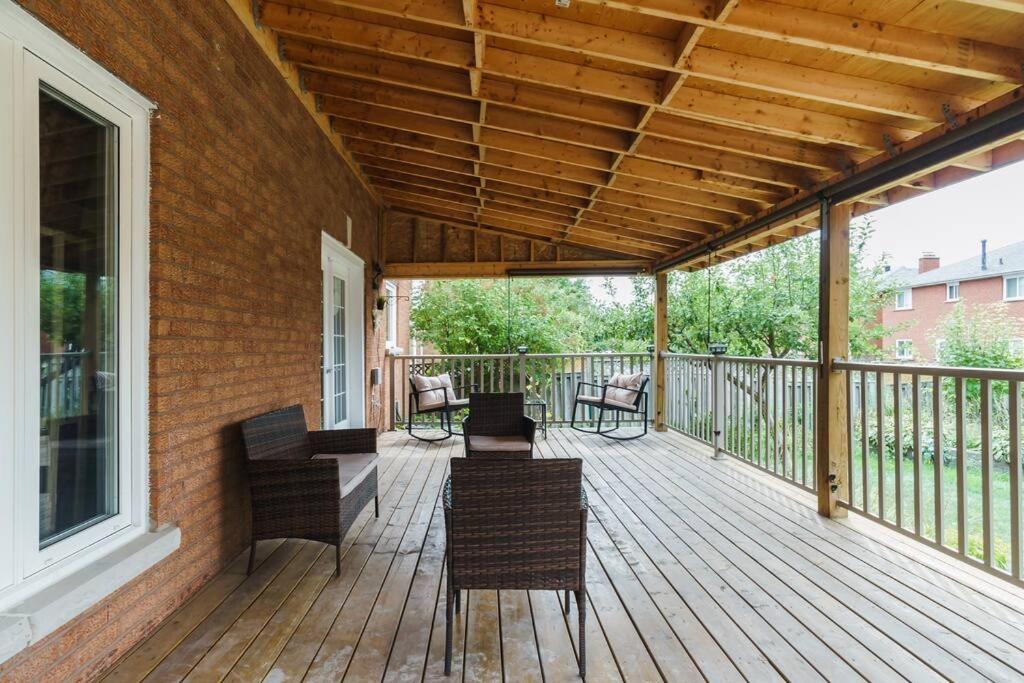 Beautiful Home 4 Bed, 3 Bath, Garage, Backyard! Mississauga Exteriér fotografie