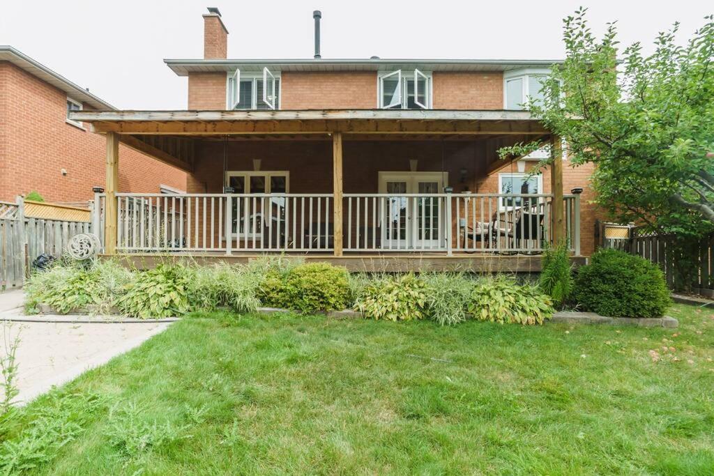 Beautiful Home 4 Bed, 3 Bath, Garage, Backyard! Mississauga Exteriér fotografie