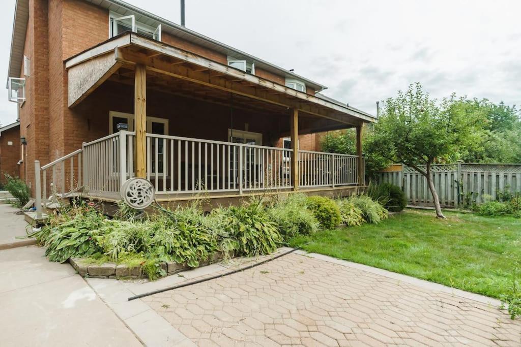 Beautiful Home 4 Bed, 3 Bath, Garage, Backyard! Mississauga Exteriér fotografie